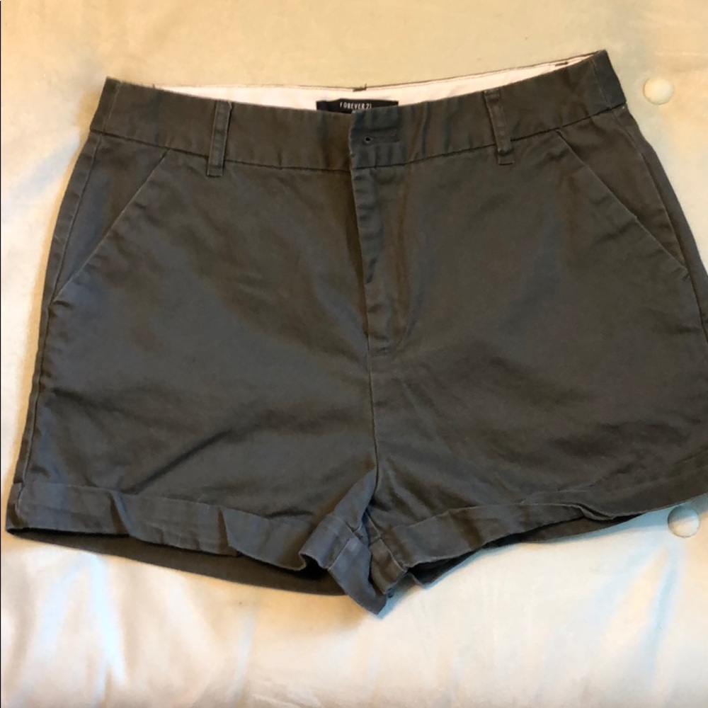 Forever 21 olive green shorts